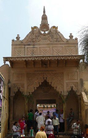 Seva Kunj and Nidhuban